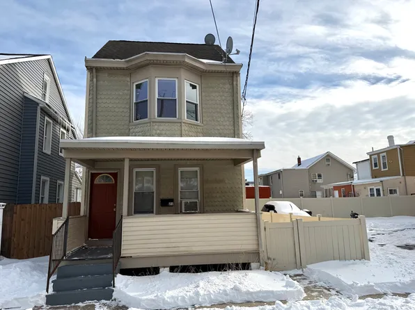 21 Michigan Ave, Trenton, NJ 08638