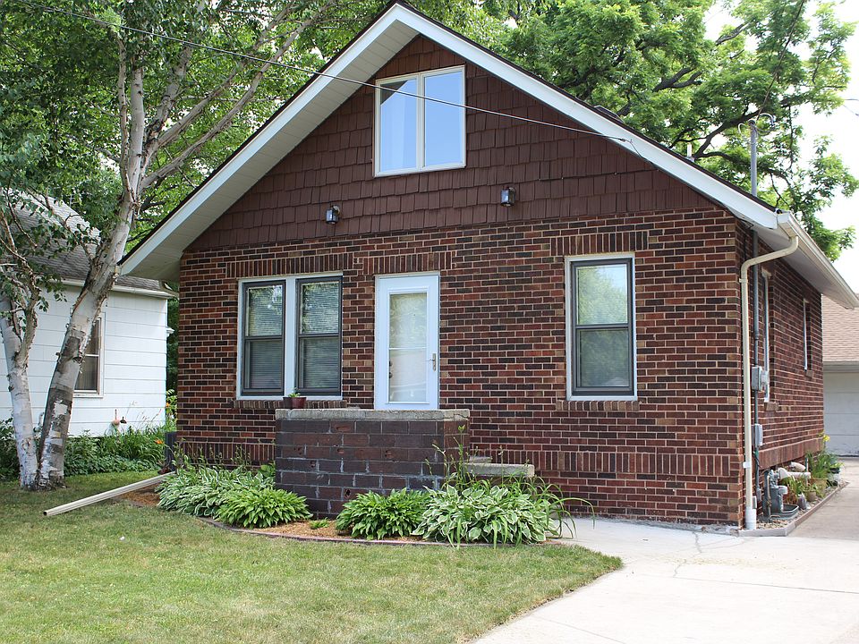 1st image of 119 S 6th Ave