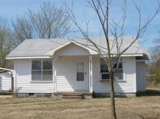 615 N Cherry St, Spiro, OK 74959