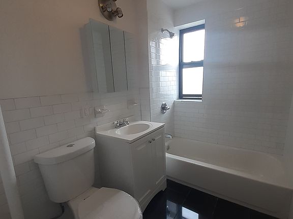 5th image of 8650 77th St APT 6K