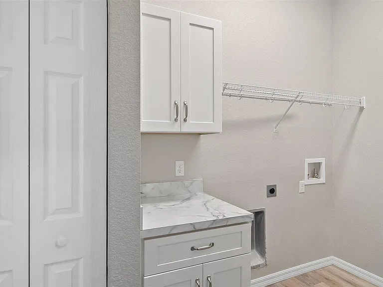 224 Cessna Way NW — Photo 19