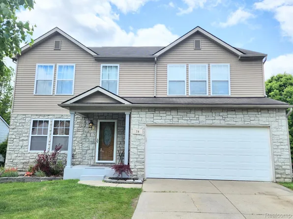 38 Cascade Ln, Waterford, MI 48327