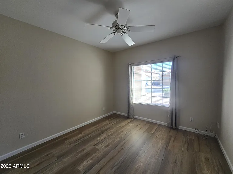 634 W Silver Creek Rd — Photo 20