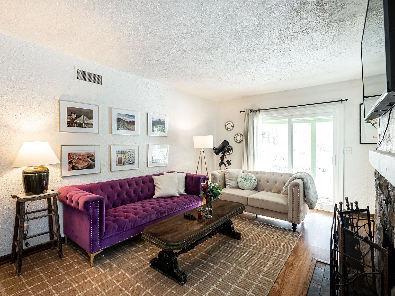 2 bed, 900 sqft, $2,995 — Photo 3