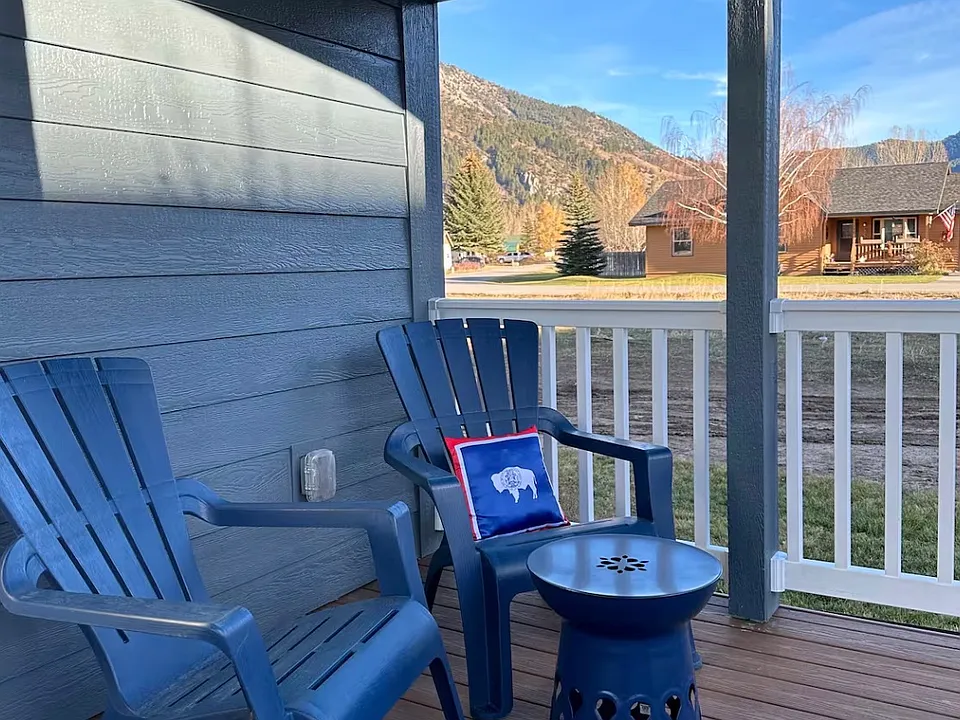 180 Canyon View Dr