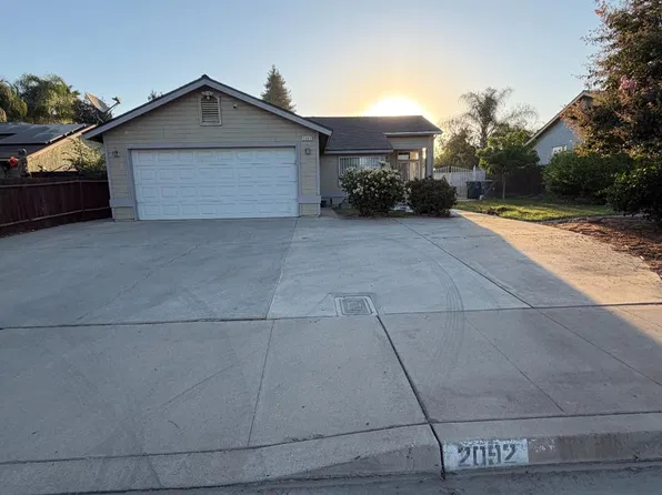 2092 Jasper St, Selma, CA 93662