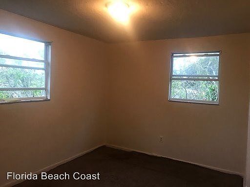 3rd image of 1089 S Deleon Ave