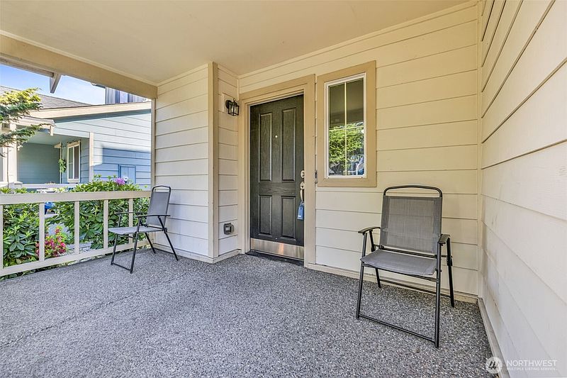 5th image of 6048 Park Street E