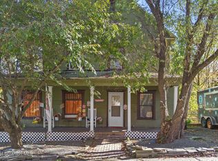 70 State St, Nicholson, PA 18446