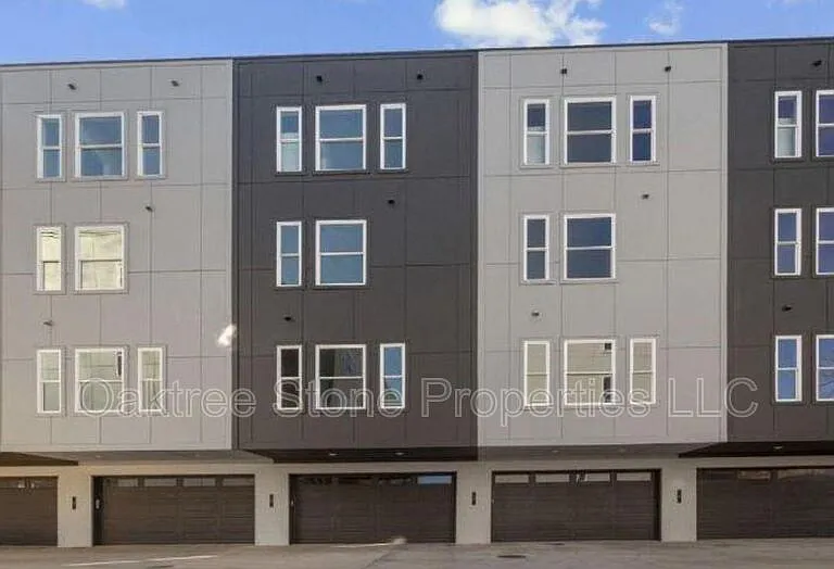 456 Parkway Dr #6 — Photo 22