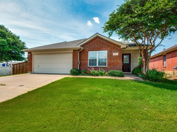 801 Deerbrook Cir, Grand Prairie, TX 75052