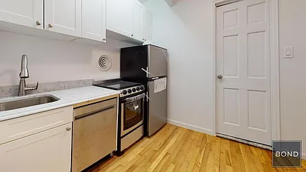 Rented by Bond New York