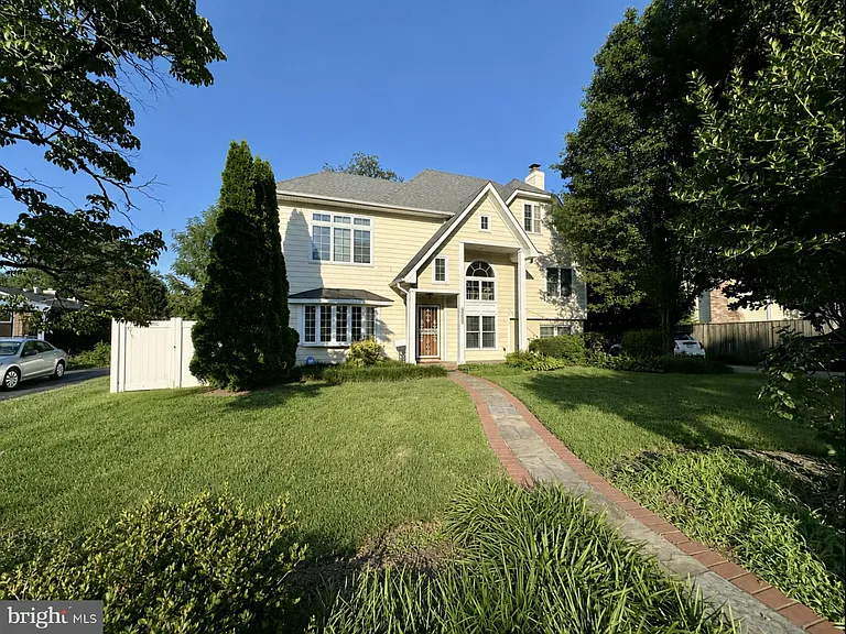 2223 Great Falls St — Photo 44