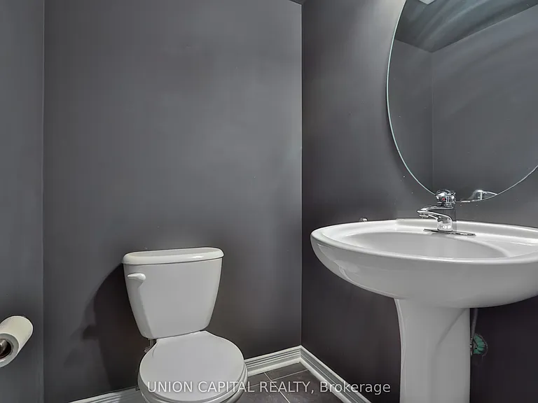 24 Florence Wyle Ln #6 — Photo 7