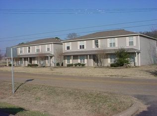 18 E Main St APT 501, Altus, AR 72821