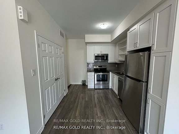4th image of 1081 Danforth Rd #127