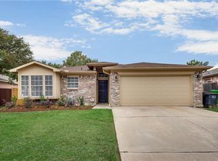 10253 Maria Dr, Fort Worth, TX 76108