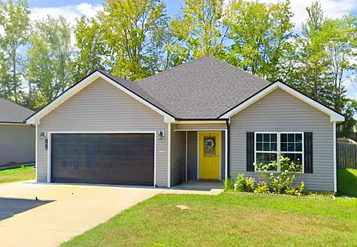 1616 Parkside Dr Photo 1