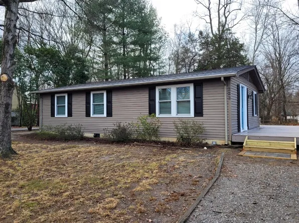 222 Spotswood Rd, Locust Grove, VA 22508