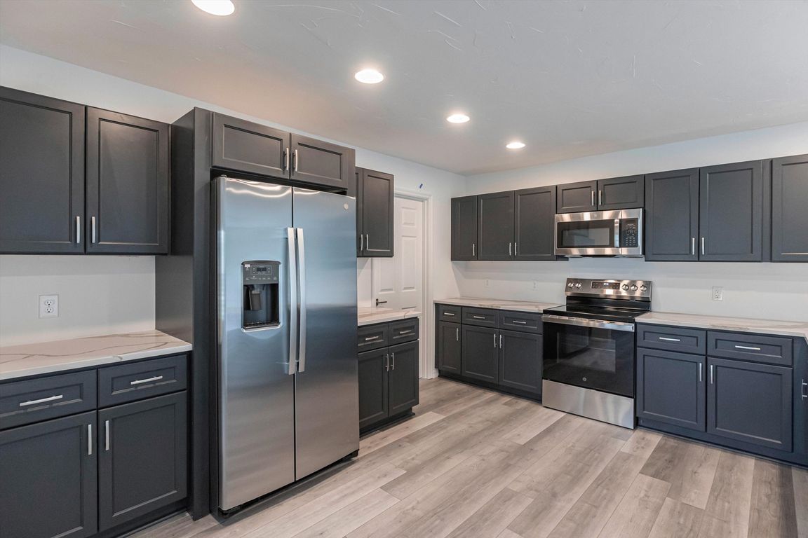 next background image