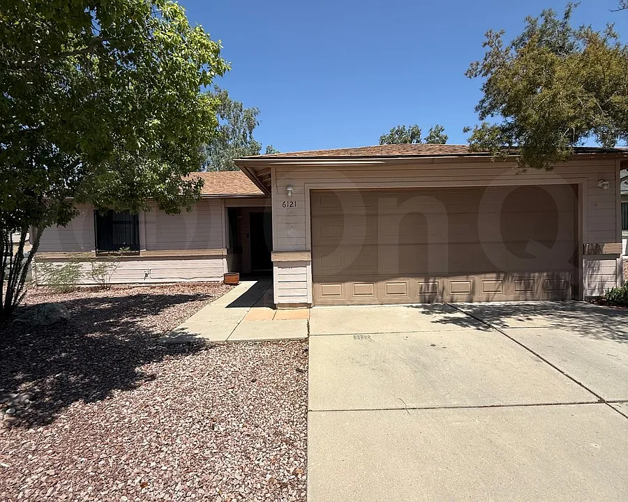 6121 S Birchwood Dr