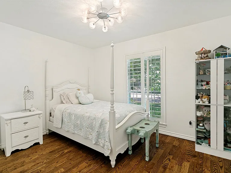 6010 Yellow Rock Trl — Photo 18