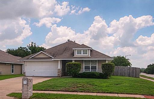 1st image of 2715 Darwood Ct