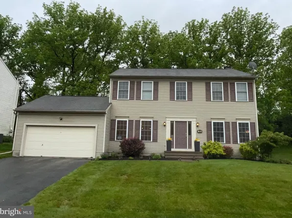 133 Forest Line Rd, Easton, PA 18045