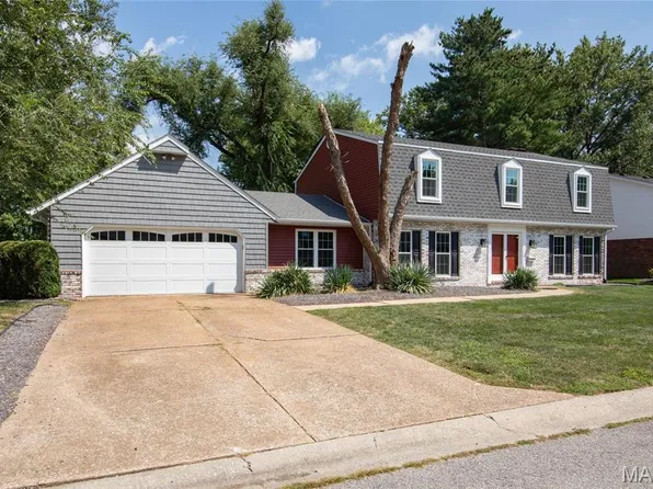 810 Meadowlark Dr, O Fallon, IL 62269