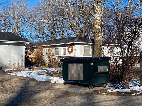 3rd image of 36622 N Iola Ave