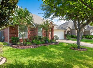 18030 Willow Cliff Ln, Cypress, TX 77433