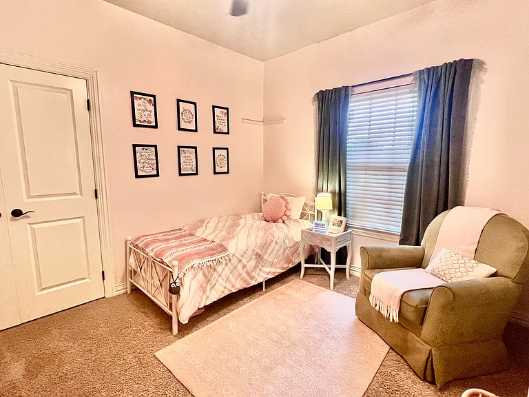 525 Marlin Dr — Photo 16