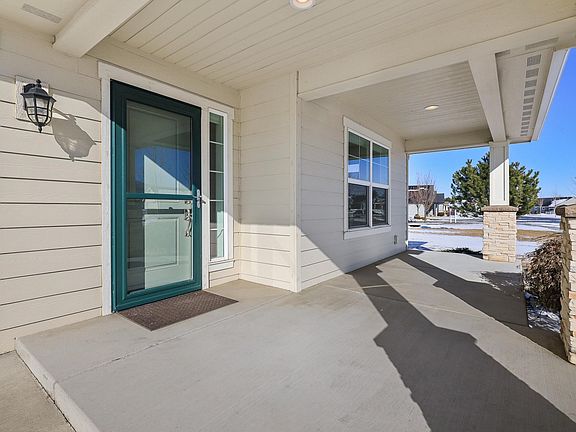 4th image of 22500 E Penrose Ln