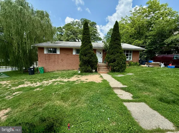 6010 Ravenswood Rd, Riverdale, MD 20737