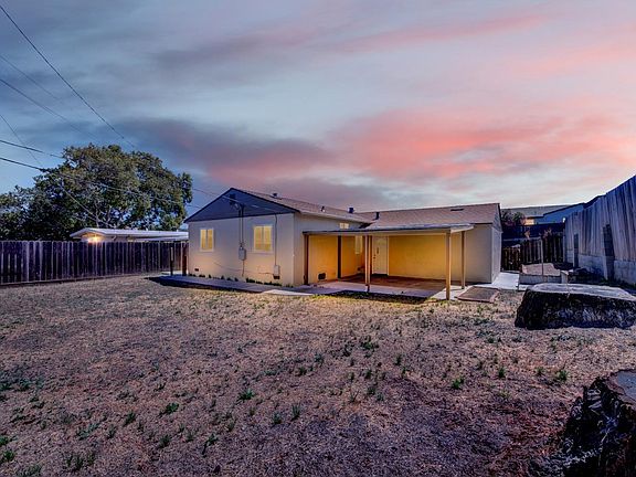 4th image of 3533 Fernwood Street