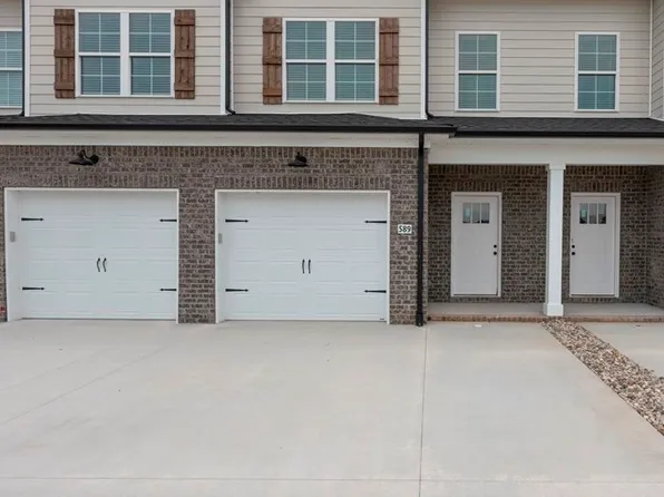 589 Yulan Cir, Bowling Green, KY 42104