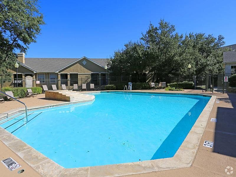 1st image of 9032 Dugas Rd #3AUCPRK