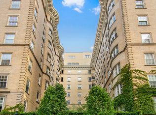 60 E Scott St #201-202, Chicago, IL 60610