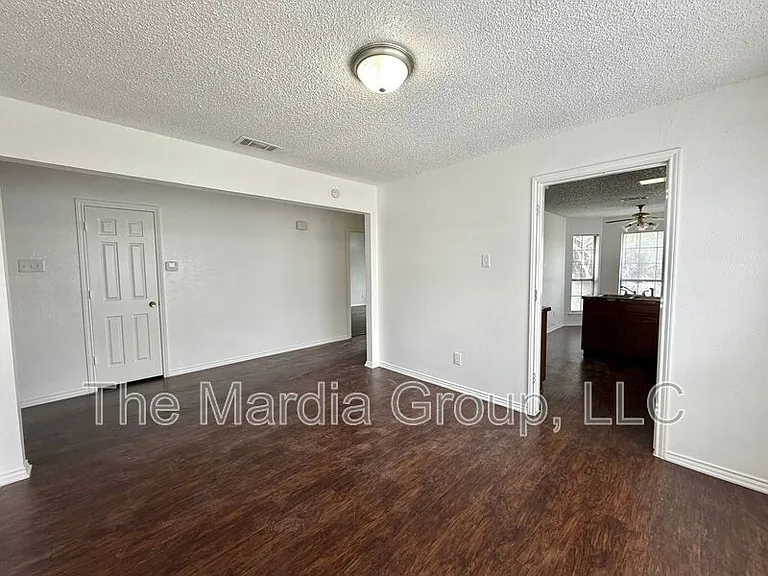 13339 Fall Manor Dr — Photo 6