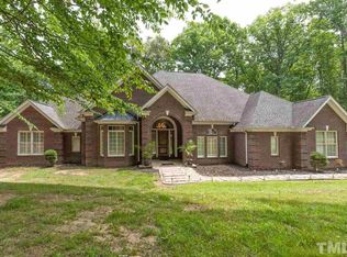 800 Creekwood Rd, Sanford, NC 27330