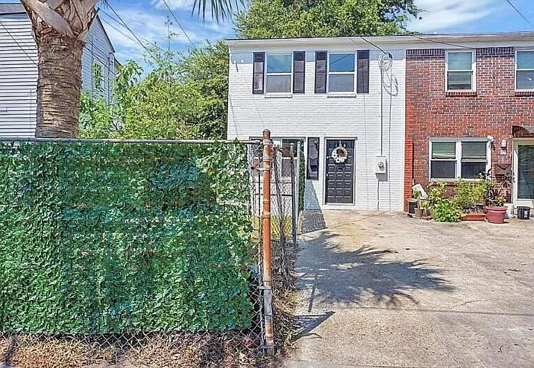 195 Nassau St — Photo 32