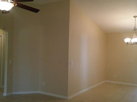 4th image of 1504 SE 4th St