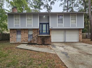 975 N Red Cedar Cir, The Woodlands, TX 77380