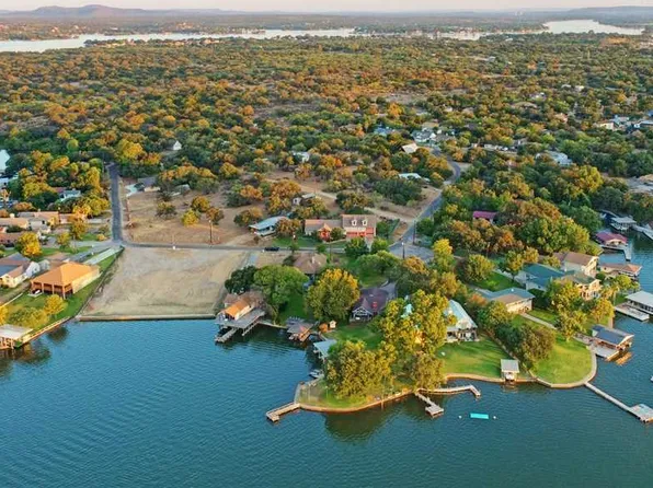 2840 Lakeview Ln, Marble Falls, TX 78654
