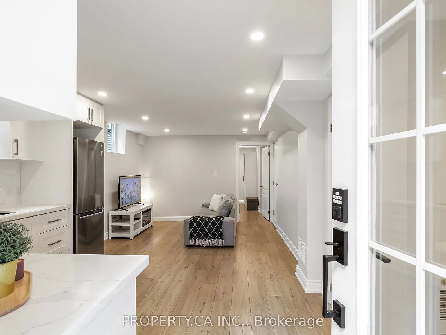 2 bed, $2,250 — Photo 2