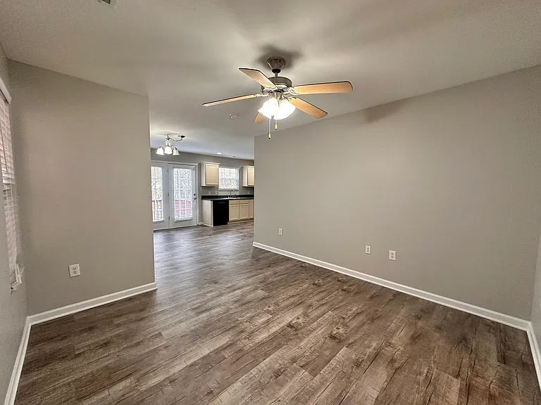 935 Blue Spruce Way — Photo 22