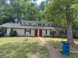 114 Massey Ln, Athens, GA 30601
