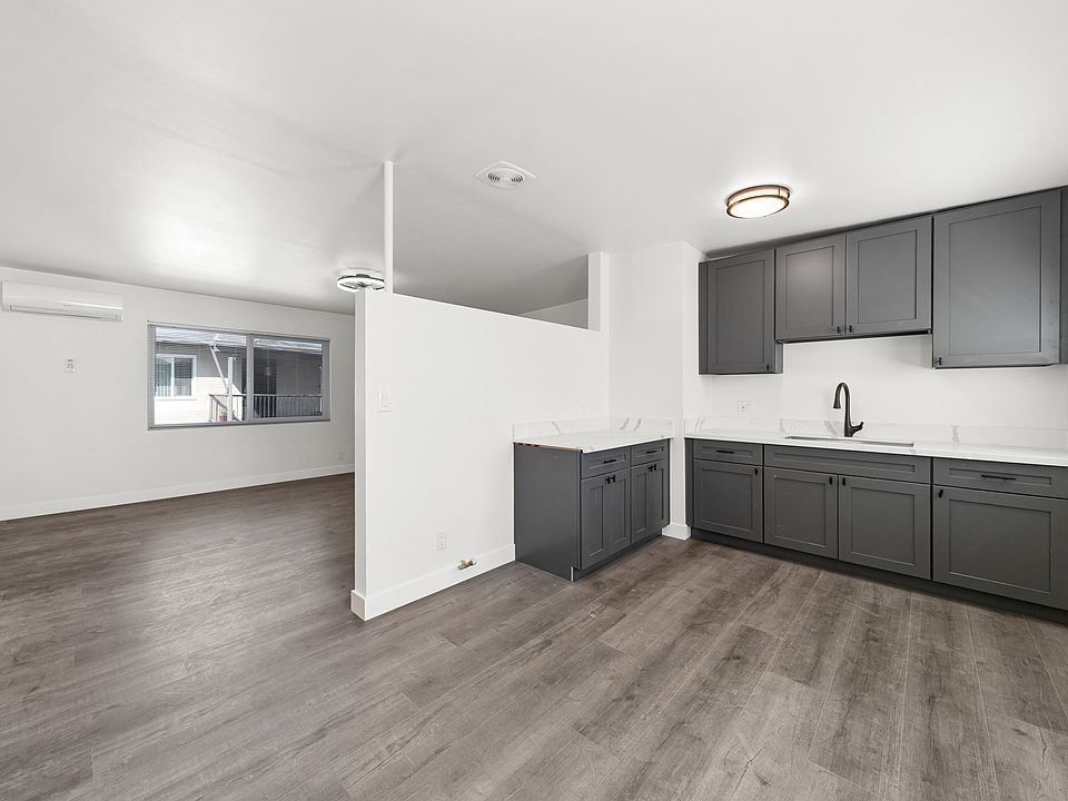 brand new kitchen, floors, air conditioning unit