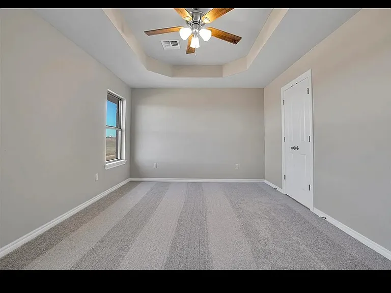 2043 SW 45th St — Photo 9
