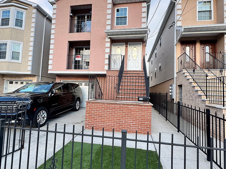 1st image of 525 Broadway St #1A